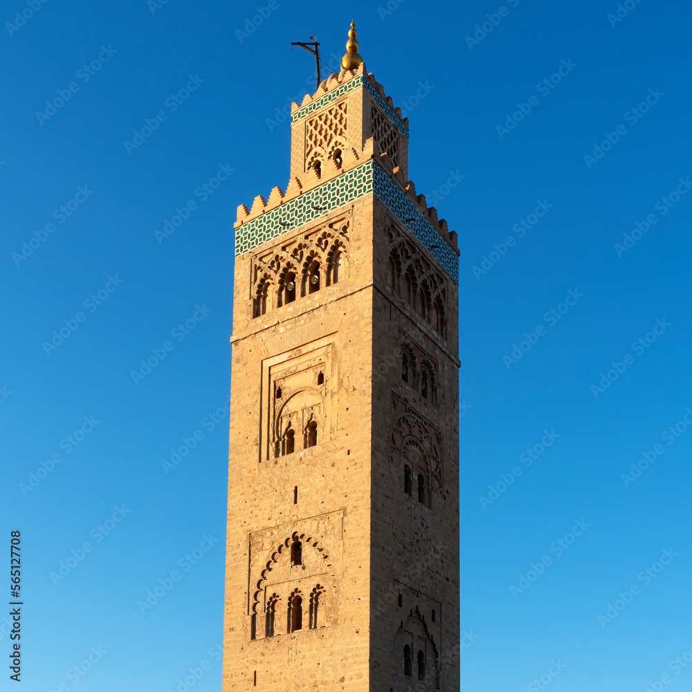 Fototapeta premium Vertical view of Koutoubia mosque, Marrakech
