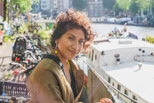 Wallpaper Mural person in the city Torontodigital.ca