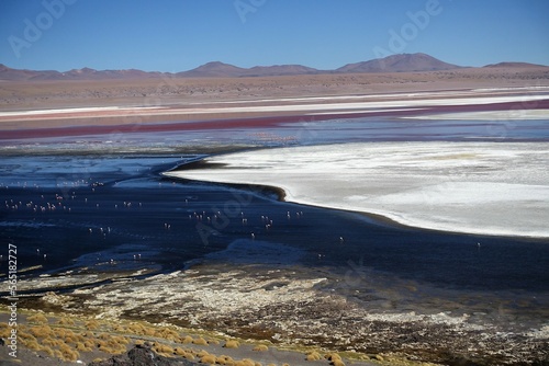 Billede på lærred A lake whose water is colorful due to minerals in the ground, located in high la