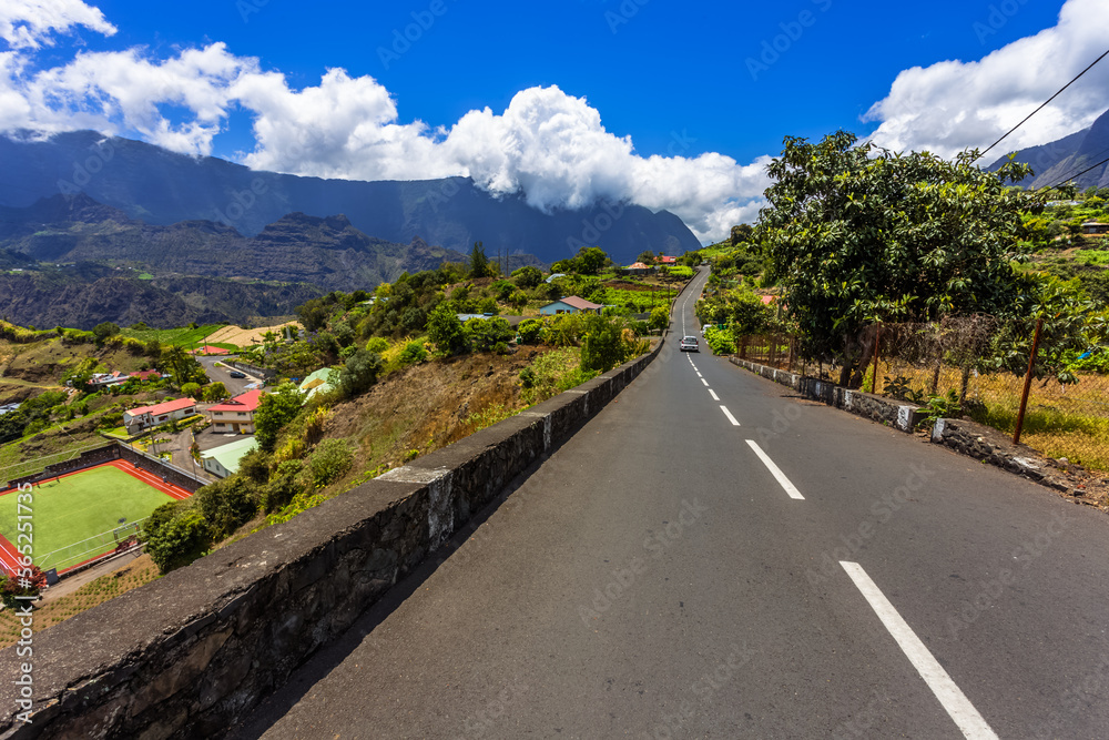 Route d îlet à cordes, cirque de Cilaos, île de la Réunion 