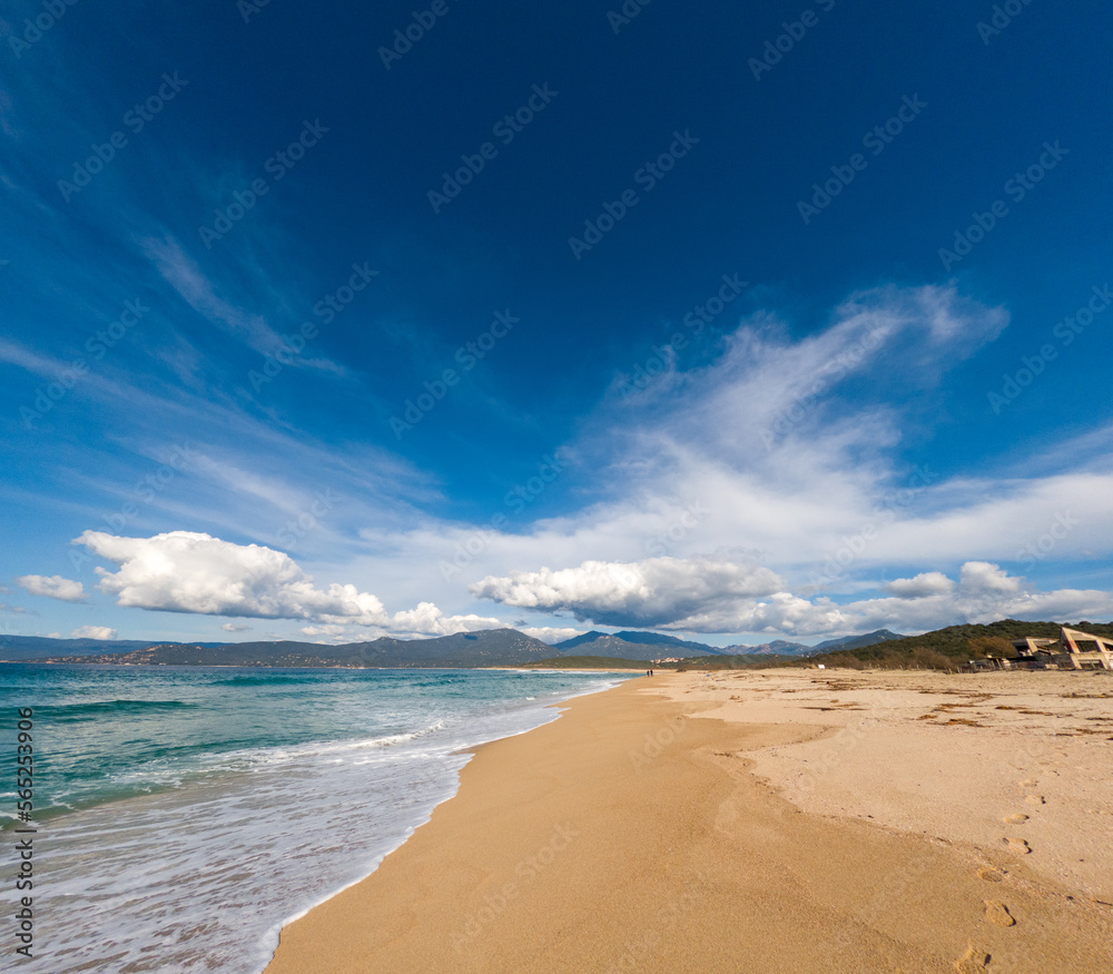 La plage de Portigliolo, Propriano en Corse La plage de Portigliolo, Propriano en Corse