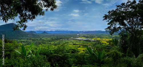 Fototapeta Naklejka Na Ścianę i Meble -  View of the Khammouane valley , in the center of laos