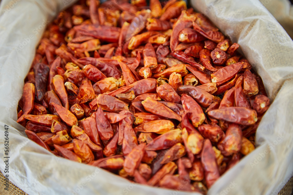 Dried chili peppers. Come on, let's cook a spicy, delicious dish!