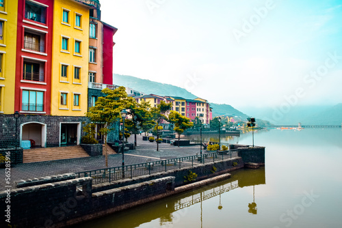 Fototapeta Naklejka Na Ścianę i Meble -  Colorful streets of a city between the hills