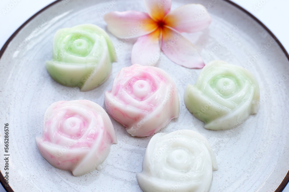 Coconut milk rose shaped jelly with (salim) Thai sweet dessert