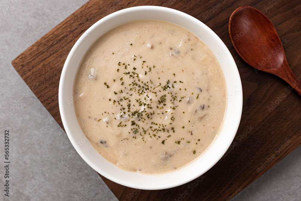 Mushroom Cream Soup with Mushrooms