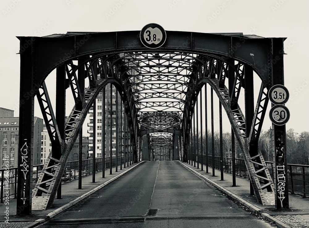 Obraz premium Eiswerderbrücke S/W