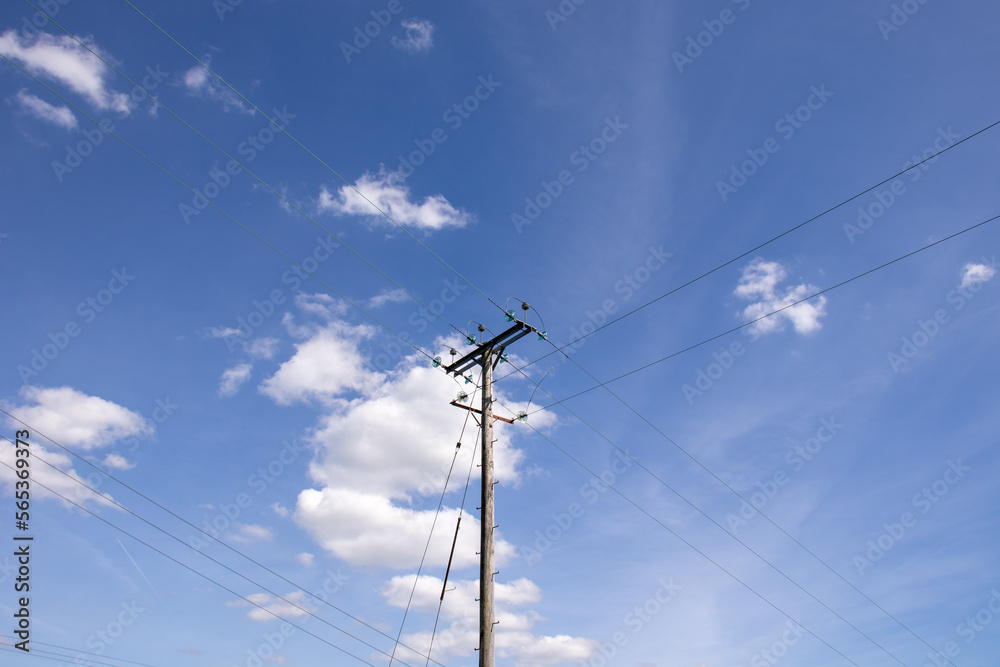 Obraz premium Power lines in the sky