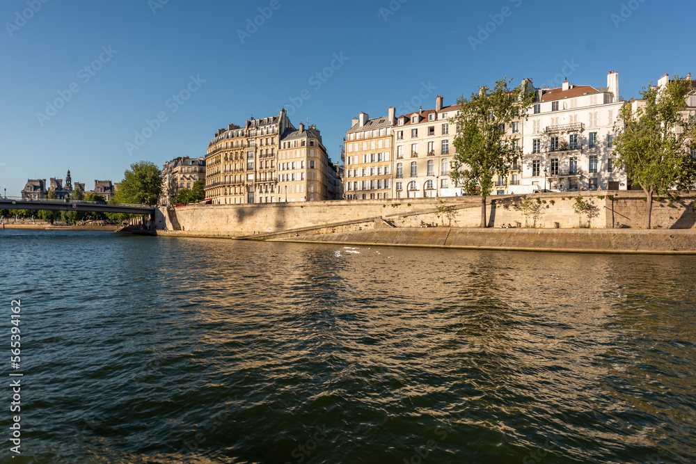 Rio Sena, Paris, Francia