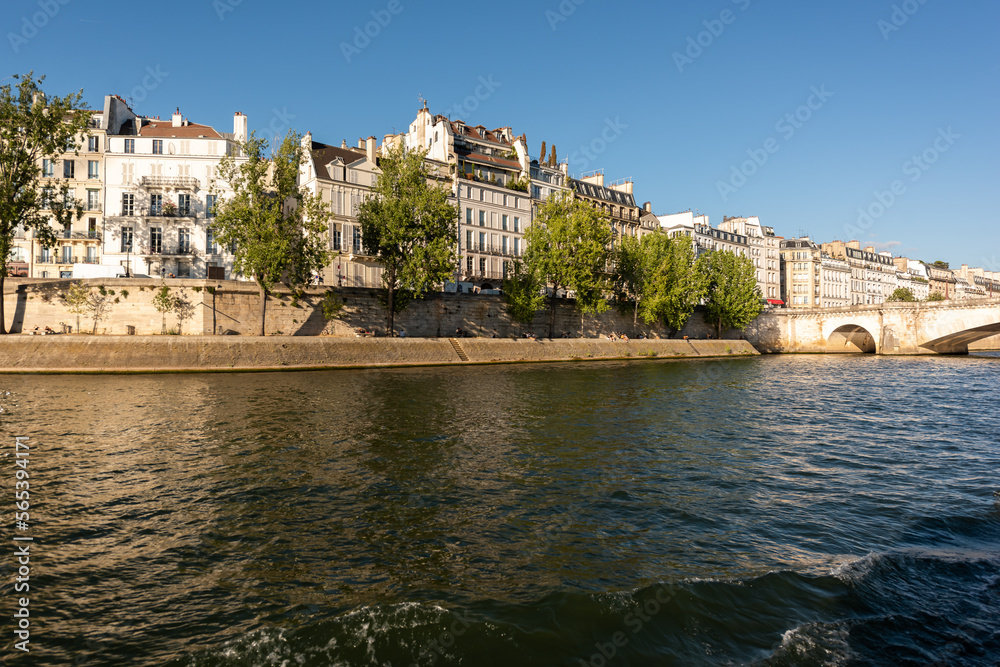 Rio Sena, Paris, Francia