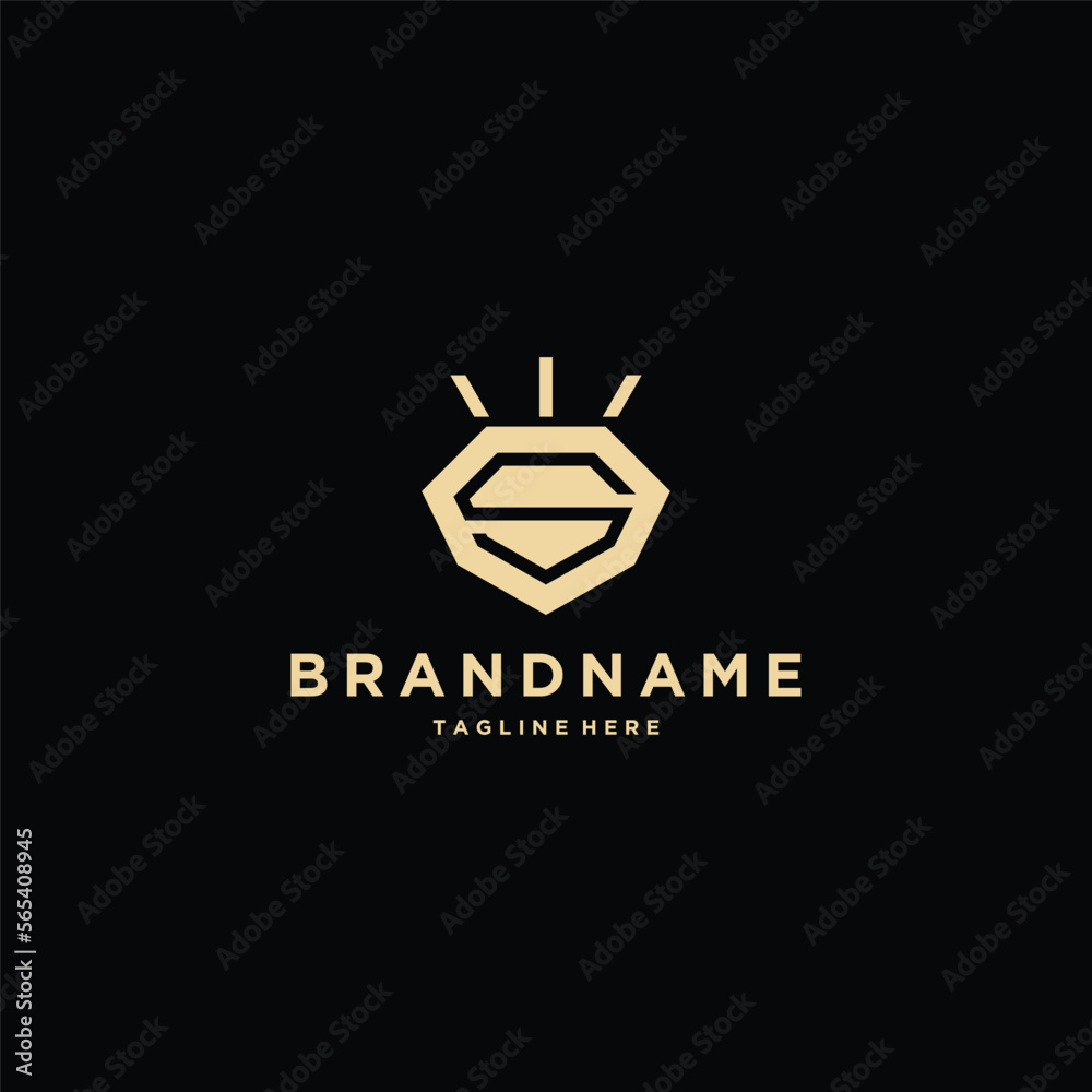 Fototapeta premium Abstract initial letter S crown diamond shape logo design template