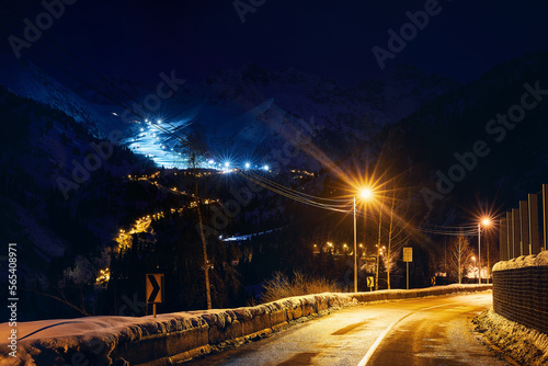 Road from Medeu to Shymbulak resort in Almaty Mountains © pikoso.kz