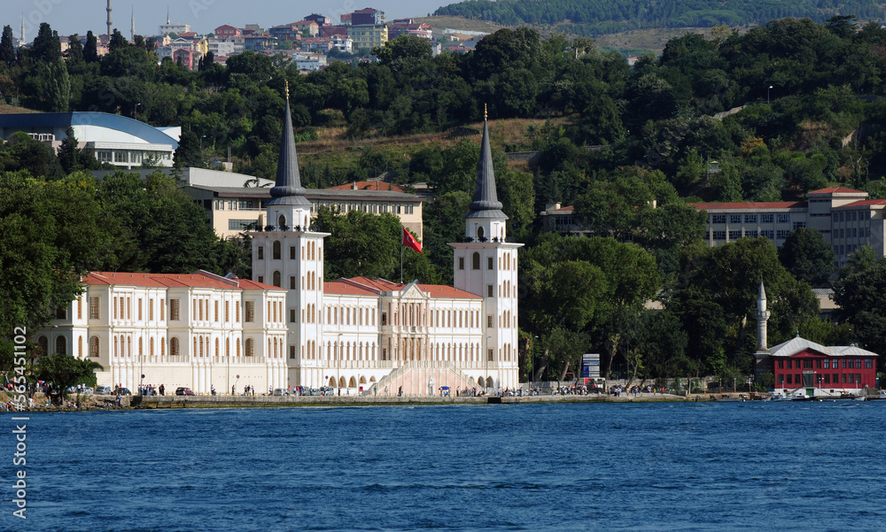 Obraz premium Historical Tower Building - Istanbul