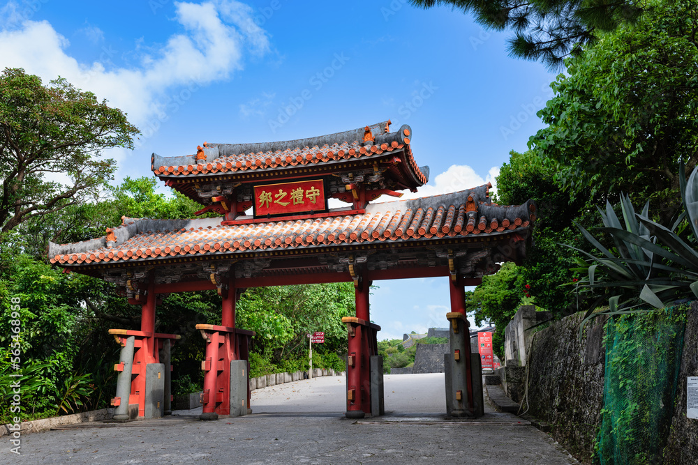 Fototapeta premium 琉球王朝首里城守礼門