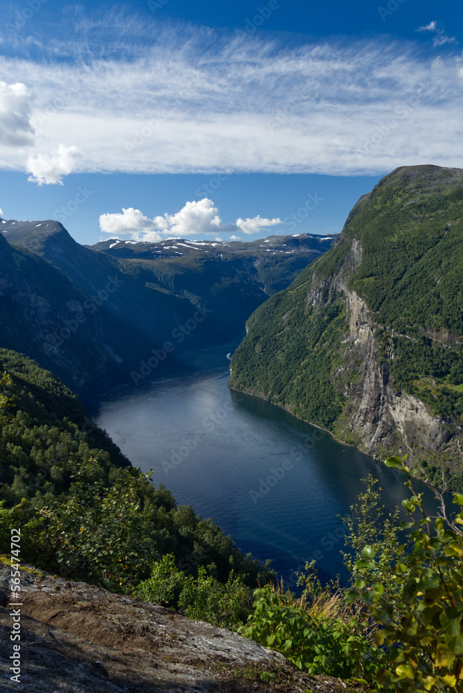 Panoramablick auf den Geirangerfjord