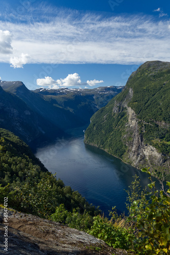Panoramablick auf den Geirangerfjord