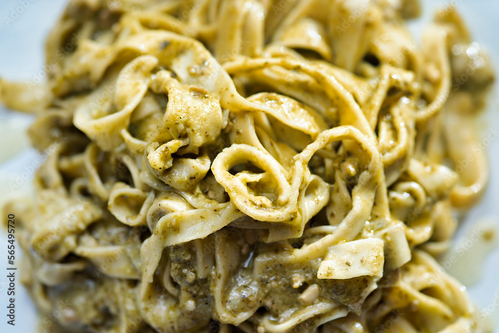 rustic italian basil pesto pasta