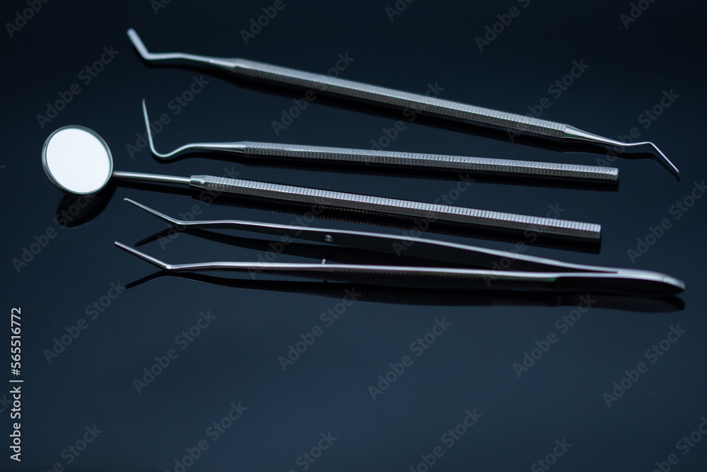 Stainless steel non-sterile dental consultation kit, kit for dental consultation, sterile, 3 disposable components Stainless steel non-sterile dental consultation kit, kit for dental consultation, sterile, 3 disposable components