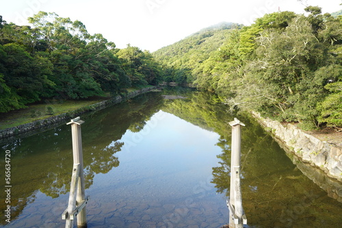 伊勢神宮、いせじんぐう、日本、三重県、伊勢、神社、神宮、じんぐう、天照坐皇大御神、あまてらしますすめおおみかみ、天照大御神、内宮、ないくう、お伊勢さん、大神宮さん、旅行、案内図、看板、空、山、景色、アウトドア、宗教、観光、神道、仏教、鳥居、橋、木、信仰、古い、建物、アジア、看板、案内板、説明、サイン、階段、建物、手水、手水舎、川、石、掃除、木、欄干、正宮、瀧祭神、見倉、荒祭神、あらまつり、たきまつ photo