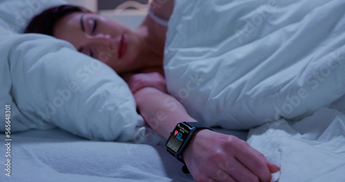 Wearable Sleep Tracking Heart Rate Monitor Smartwatch © Andrey Popov