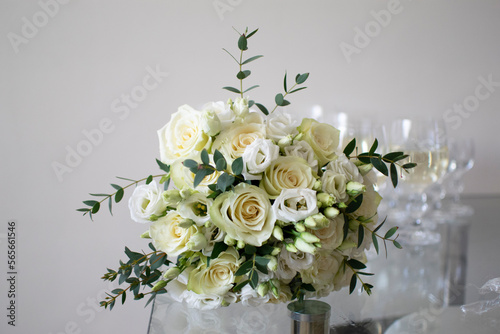 bouquet of white roses