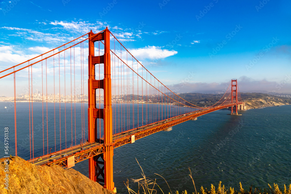 Fototapeta premium Golden Gate Bridge in San Francisco