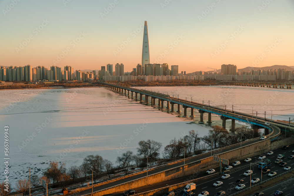 Fototapeta premium 서울 한강 일몰의 풍경