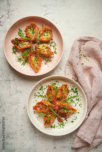 Spinach and Ricotta Pasta Shells photo