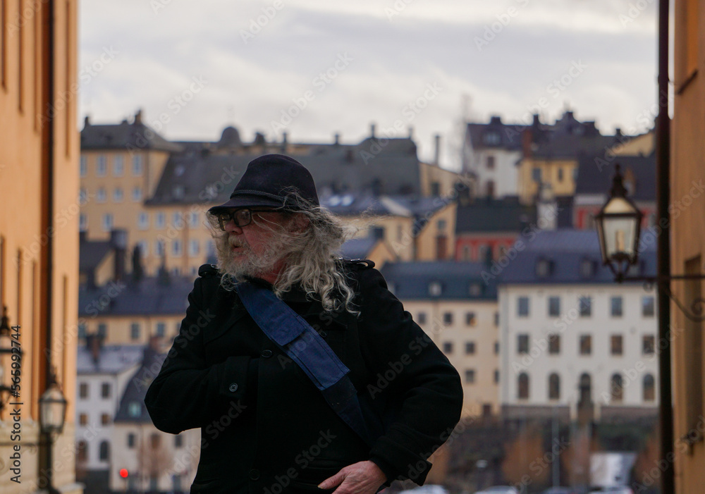 Fototapeta premium woman in a city