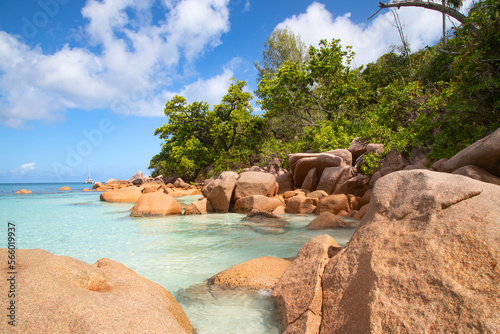 Anse Lazio