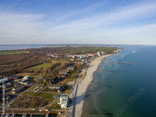 Luftaufnahme Urlaubsort Großenbrode an der Ostsee Schleswig-Holstein Mecklenburger Bucht Meer Küste Wasser mit Seebrücke