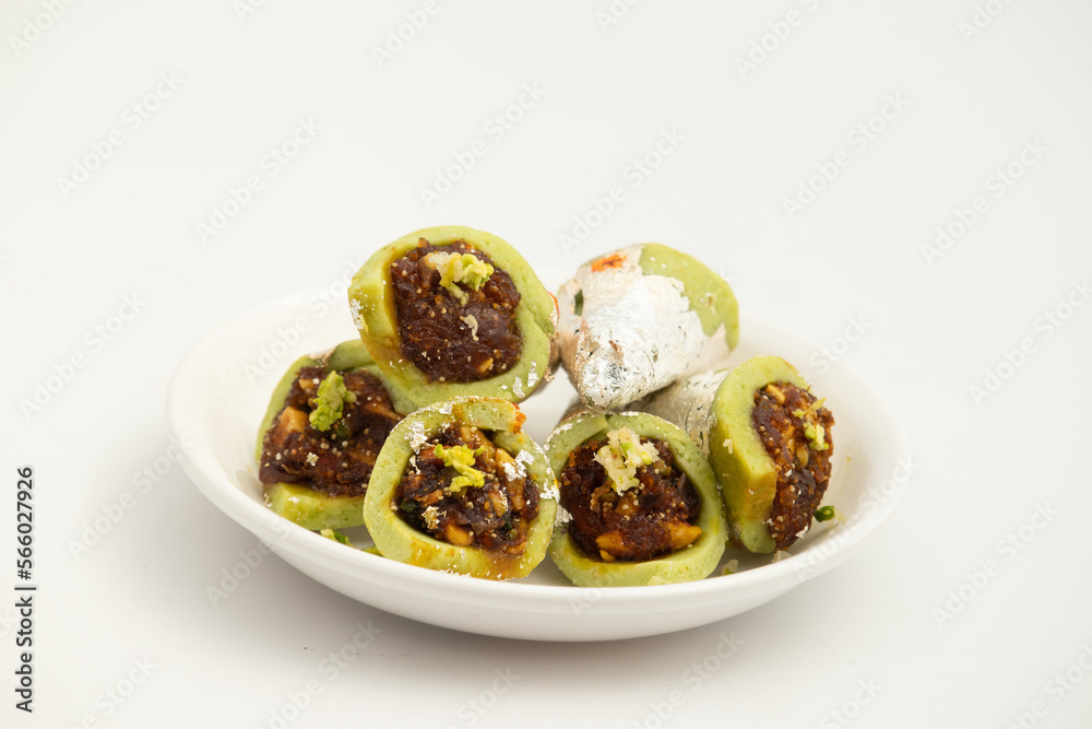Kaju Gulkand Paan Or Kajoo Katli Dry Fruit Pan Is Cashew Based Betel Leaf Shaped Sweet Indian Mithai Enjoyed On Holi, Diwali, Rakshabandhan, Janmashtami, Navaratri, Puja, Rakhi, Makar Sankranti, Pooja