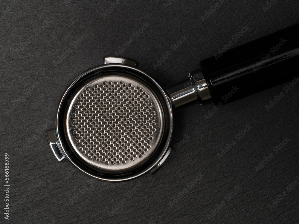 pressure espresso coffee machine portafilter with small holes in holder