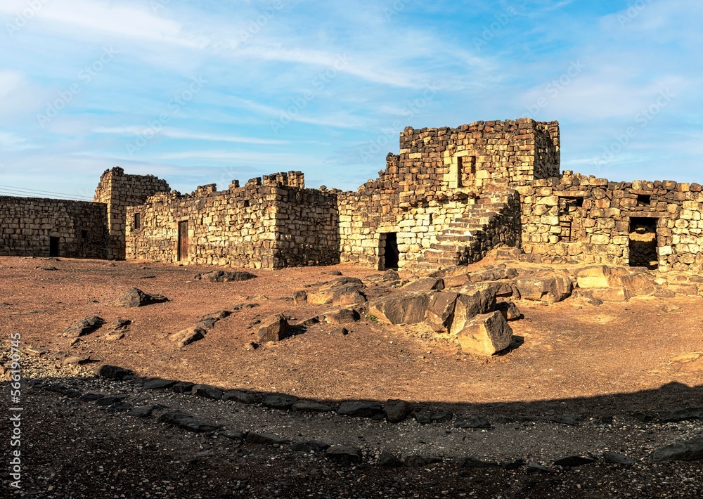 قصر وقلعة الازرق - الاردن
 Al- Azraq Castle and Palace - Jordan