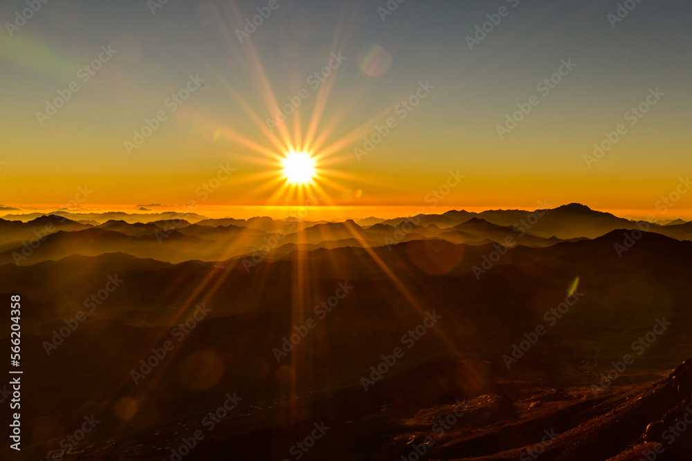 Obraz premium Sunrise at the mount Sinai. Sinai peninsula, Egypt