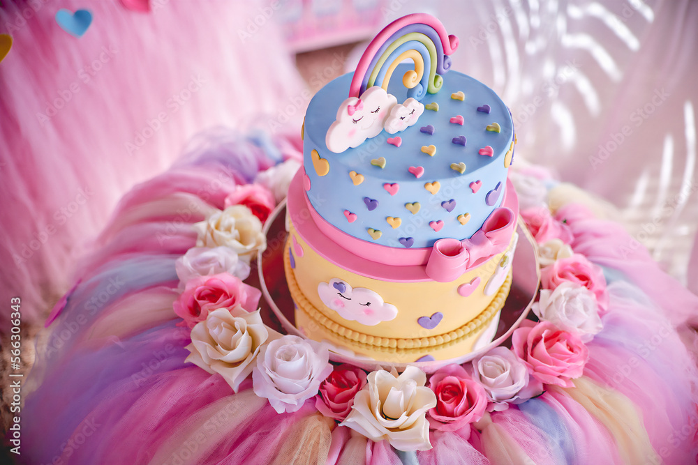 Adornos para festejos de cumpleaños infantil nuves, arcoiris, unicornios,  oro,fantasia Photos | Adobe Stock