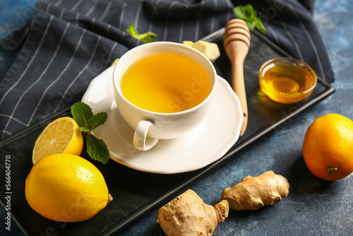 Hot ginger lemon tea with h...