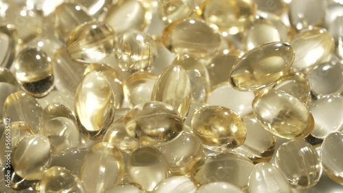 Vitamins D, capsules omega 3, macro