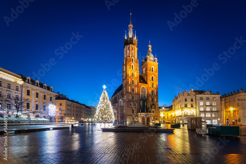 Foto Old town of Krakow with amazing architecture at dawn, Poland.
