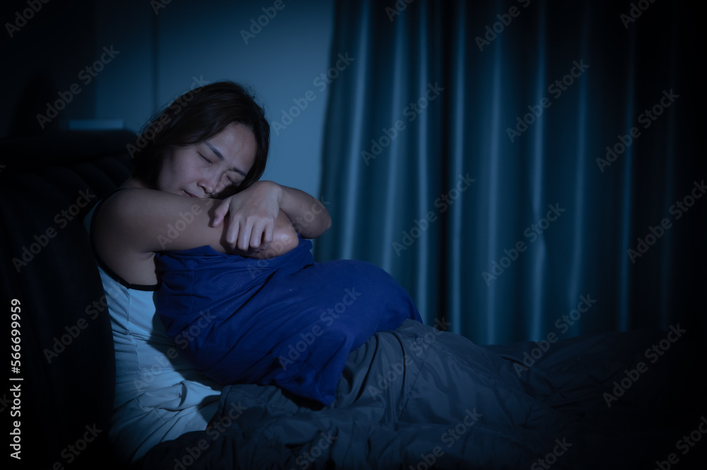 Asian women have a high concern that is why she can't sleep.Have stress from work Asian women have a high concern that is why she can't sleep.Have stress from work