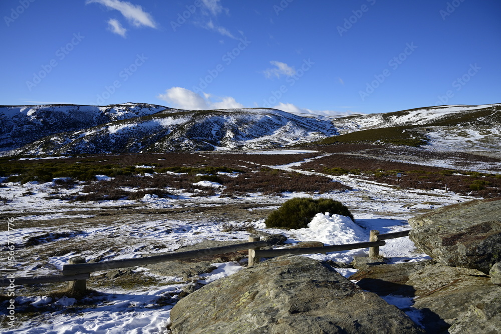 custom made wallpaper toronto digitalPuebla de Sanabria , lagos de Sanabria , San Martin de castañeda