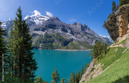 Fototapeta Naklejka Na Ścianę i Meble -  The Oeschinensee lake and the peaks Doldenhorn, Frundenhorn, Oeschinenhorn in Bernese alps.