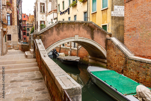 Ponte de le Tette bridge over Venice canal, Italy photo