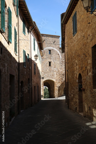 Fototapeta Naklejka Na Ścianę i Meble -  Living in San Quirico d'Orcia, Tuscany Italy