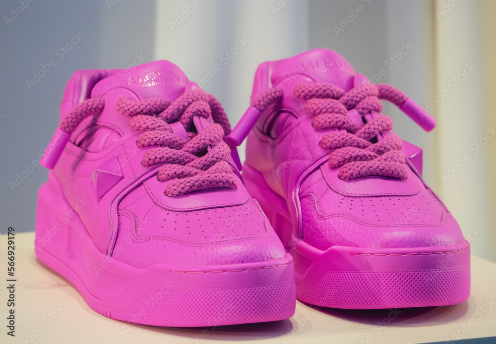 Opbevares i køleskab obligat kort Valentino Garavani women's pink sneakers.Milan - Italy,31 january 2023  Stock-foto | Adobe Stock