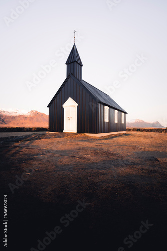Búðakirkja, la chiesa più famosa di tutta l'Islanda, situata sulla penisola di Snæfellsnes. photo