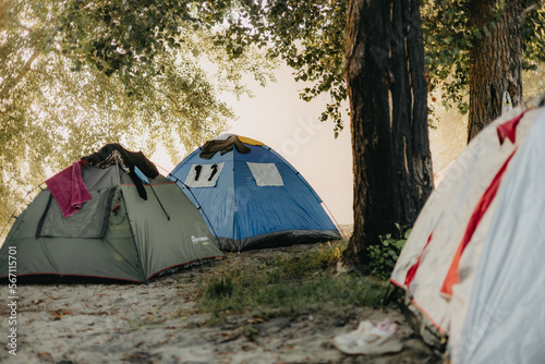 tent in the forest © Максим Галінский
