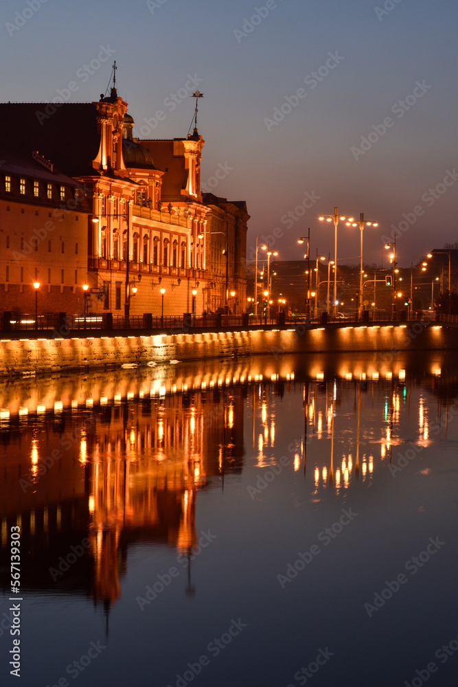 Wrocław na Odrą. Budynek Ossolineum