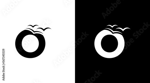 O vector logo with bird letter initial black and white icon illustration Designs templates