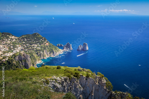 Obraz na płótnie Above Capri city cliffs and Faraglioni with boats and yacht, amalfi coast, Italy w salonie